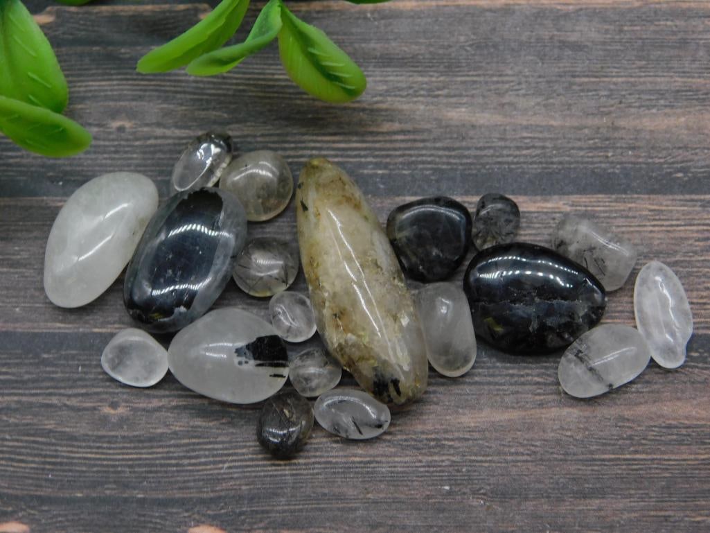 TOURMALINE IN QUARTZ ROCK STONE LAPIDARY SPECIMEN: TOURMALINE IN QUARTZ ROCK STONE LAPIDARY SPECIMEN