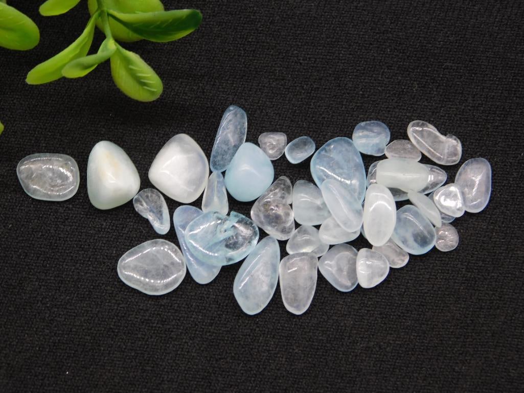 AQUAMARINE ROCK STONE LAPIDARY SPECIMEN: AQUAMARINE ROCK STONE LAPIDARY SPECIMEN