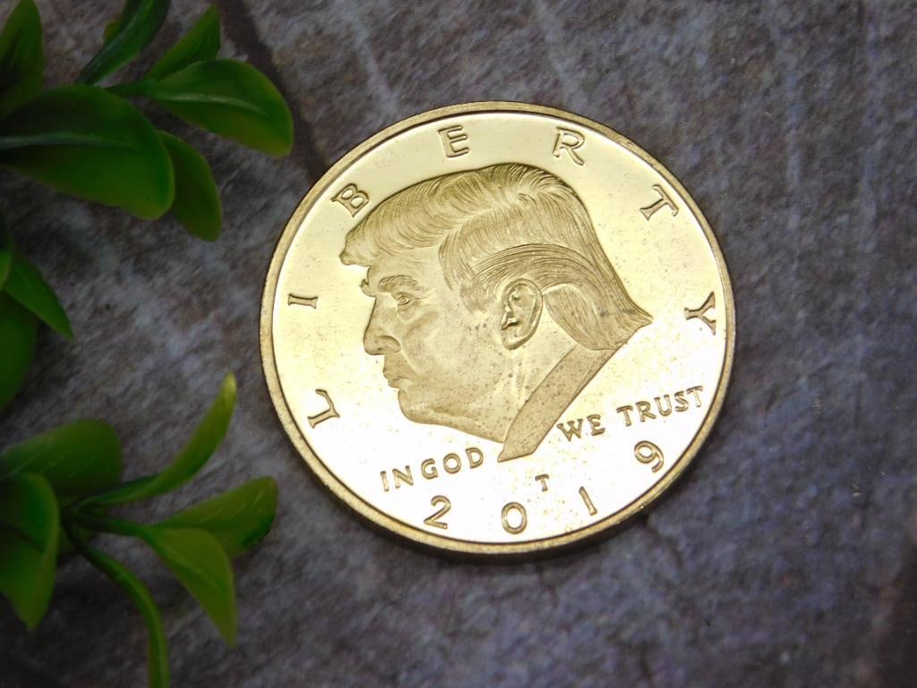 2019 DONALD TRUMP NOVELTY COIN: 2019 DONALD TRUMP NOVELTY COIN