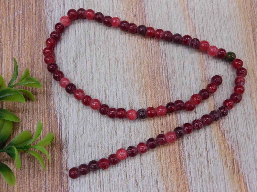 STRAWBERRY QUARTZ BEADS ROCK STONE LAPIDARY SPECIMEN: STRAWBERRY QUARTZ BEADS ROCK STONE LAPIDARY SPECIMEN
