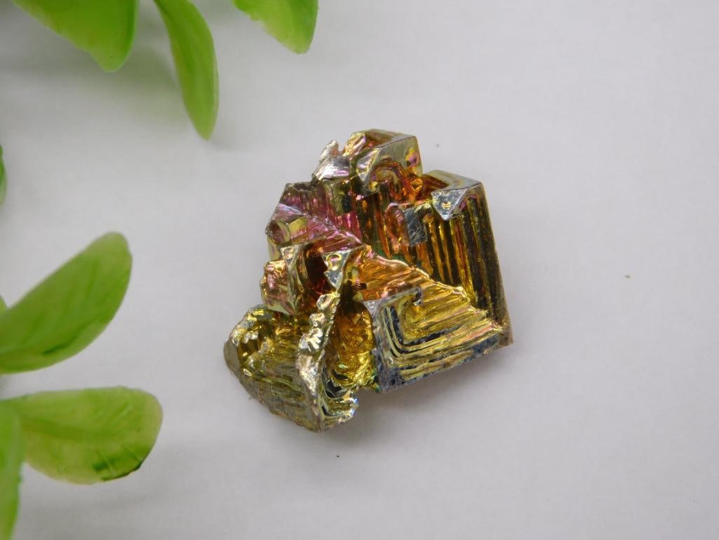BISMUTH ROCK STONE LAPIDARY SPECIMEN: BISMUTH ROCK STONE LAPIDARY SPECIMEN