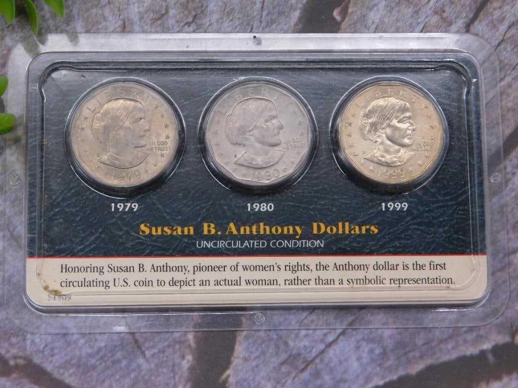 SUSAN B ANTHONY DOLLARS UNCIRCULATED CONDITION IN DISPLAY CASE VINTAGE ANTIQUE: SUSAN B ANTHONY DOLLARS UNCIRCULATED CONDITION IN DISPLAY CASE VINTAGE ANTIQUE