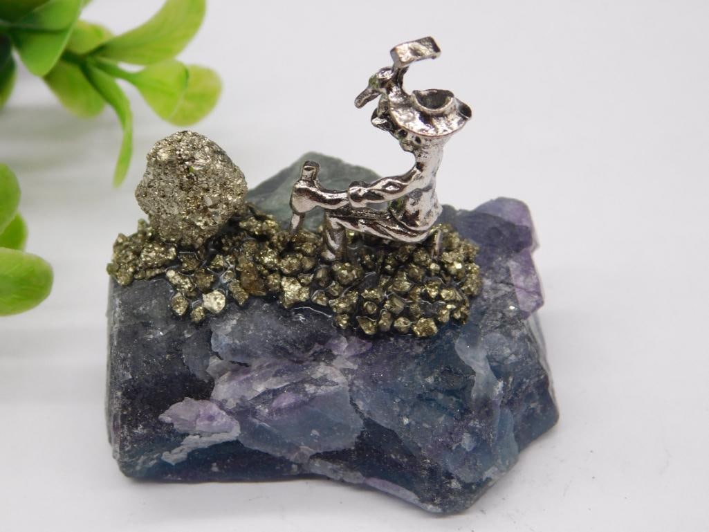 PYRITE MINER ON FLUORITE ROCK STONE LAPIDARY SPECIMEN: PYRITE MINER ON FLUORITE ROCK STONE LAPIDARY SPECIMEN