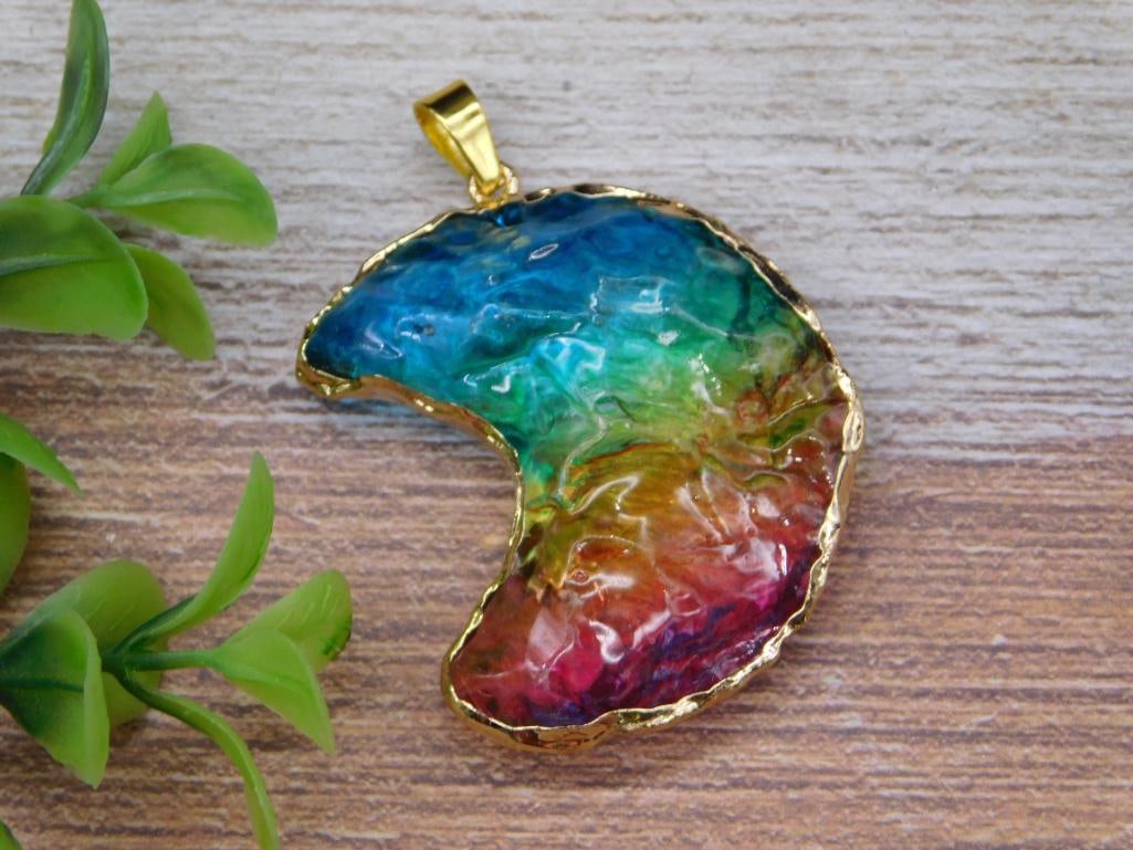 RAINBOW AURA CRESCENT MOON PENDANT ROCK STONE LAPIDARY SPECIMEN: RAINBOW AURA CRESCENT MOON PENDANT ROCK STONE LAPIDARY SPECIMEN