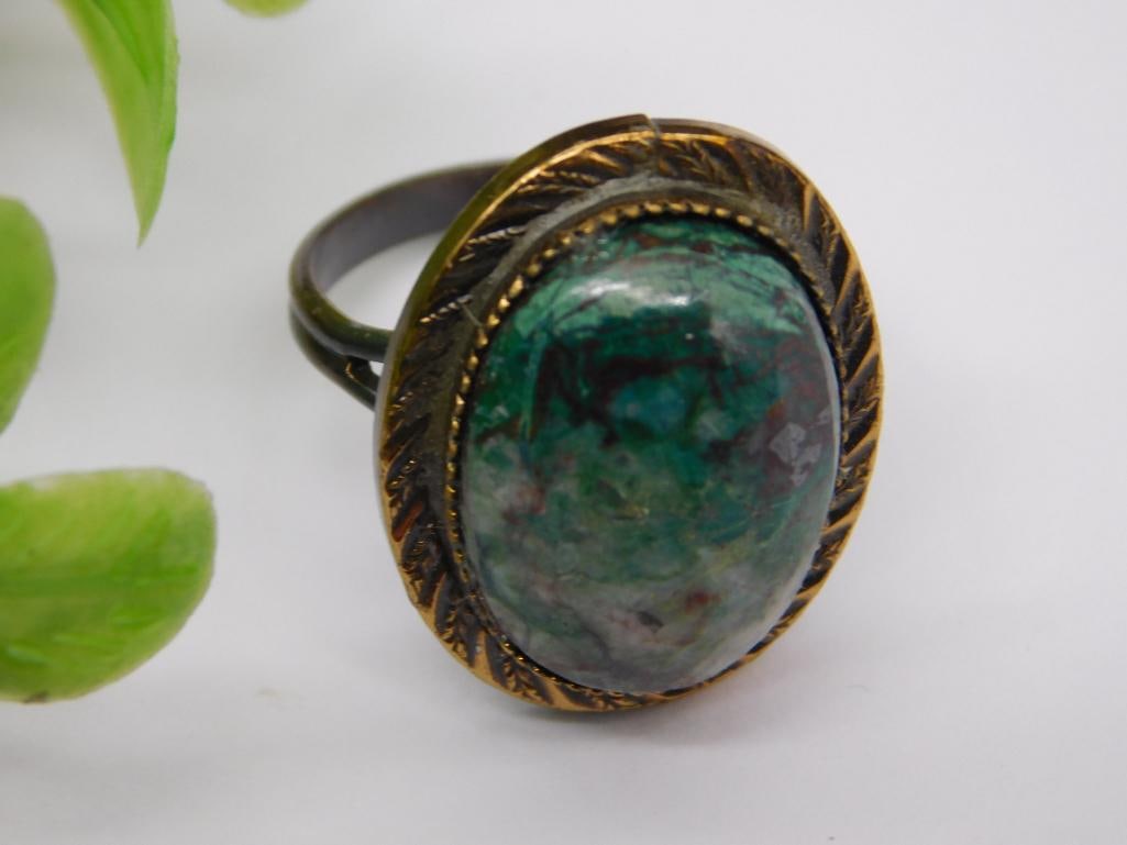 GENUINE STONE ADJUSTABLE RING ROCK STONE LAPIDARY SPECIMEN: GENUINE STONE ADJUSTABLE RING ROCK STONE LAPIDARY SPECIMEN