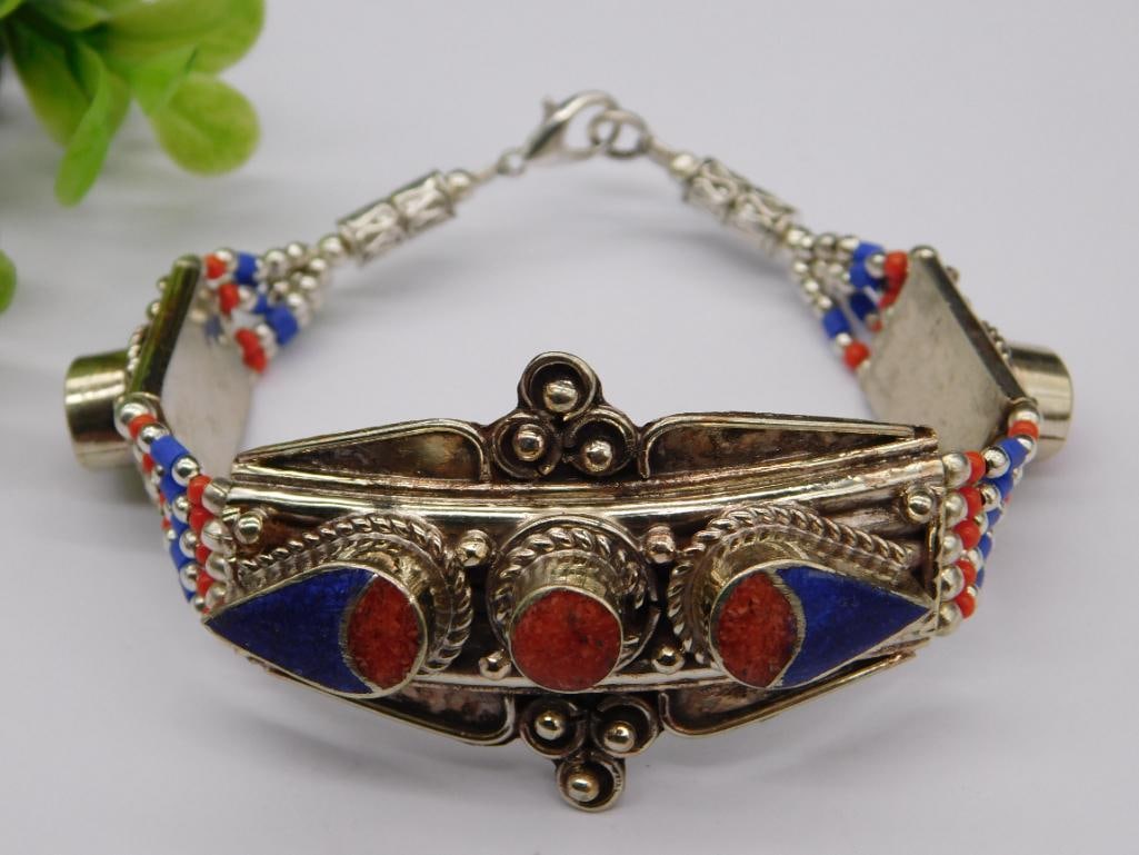 LAPIS LAZULI AND RED CORAL BRACELET ROCK STONE LAPIDARY SPECIMEN: LAPIS LAZULI AND RED CORAL BRACELET ROCK STONE LAPIDARY SPECIMEN