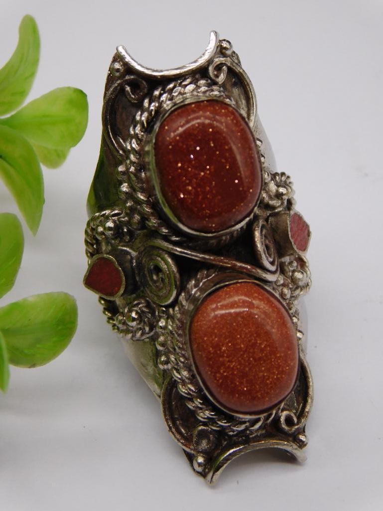 GOLDSTONE STATEMENT RING ROCK STONE LAPIDARY SPECIMEN: GOLDSTONE STATEMENT RING ROCK STONE LAPIDARY SPECIMEN