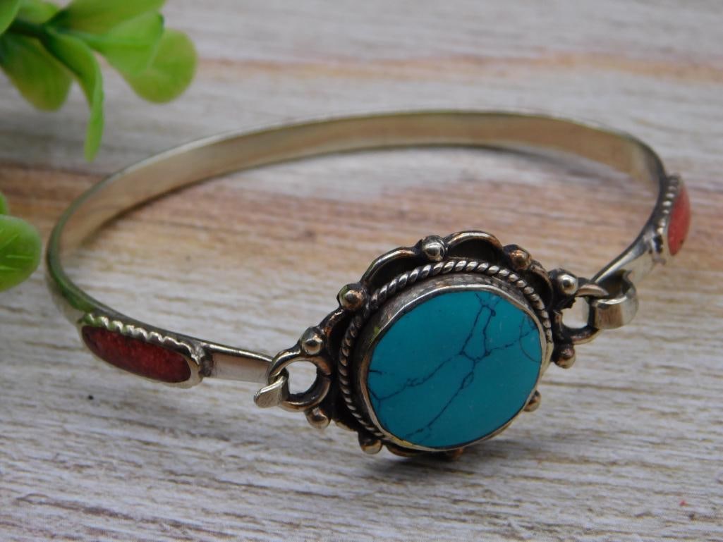 TURQUOISE AND RED CORAL BRACELET ROCK STONE LAPIDARY SPECIMEN: TURQUOISE AND RED CORAL BRACELET ROCK STONE LAPIDARY SPECIMEN