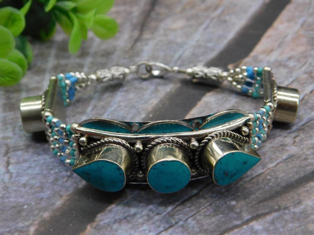 TURQUOISE BRACELET ROCK STONE LAPIDARY SPECIMEN: TURQUOISE BRACELET ROCK STONE LAPIDARY SPECIMEN