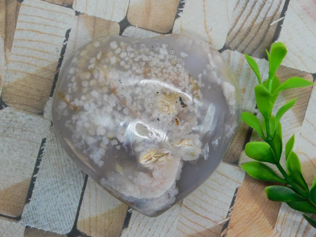 HATMANS FLOWER PETAL AGATE ROCK STONE LAPIDARY SPECIMEN: HATMANS FLOWER PETAL AGATE ROCK STONE LAPIDARY SPECIMEN