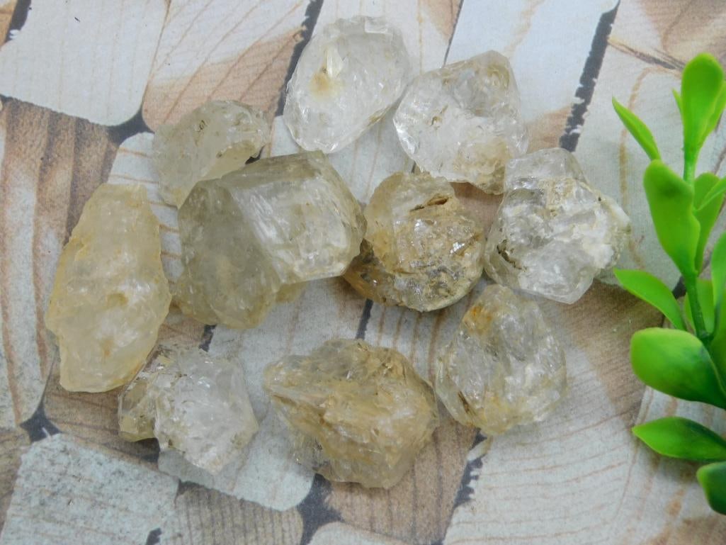 HERKIMER DIAMOND ROCK STONE LAPIDARY SPECIMEN: HERKIMER DIAMOND ROCK STONE LAPIDARY SPECIMEN