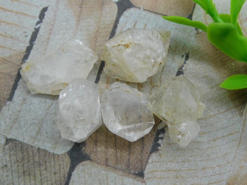 HERKIMER DIAMONDS ROCK STONE LAPIDARY SPECIMEN: HERKIMER DIAMONDS ROCK STONE LAPIDARY SPECIMEN