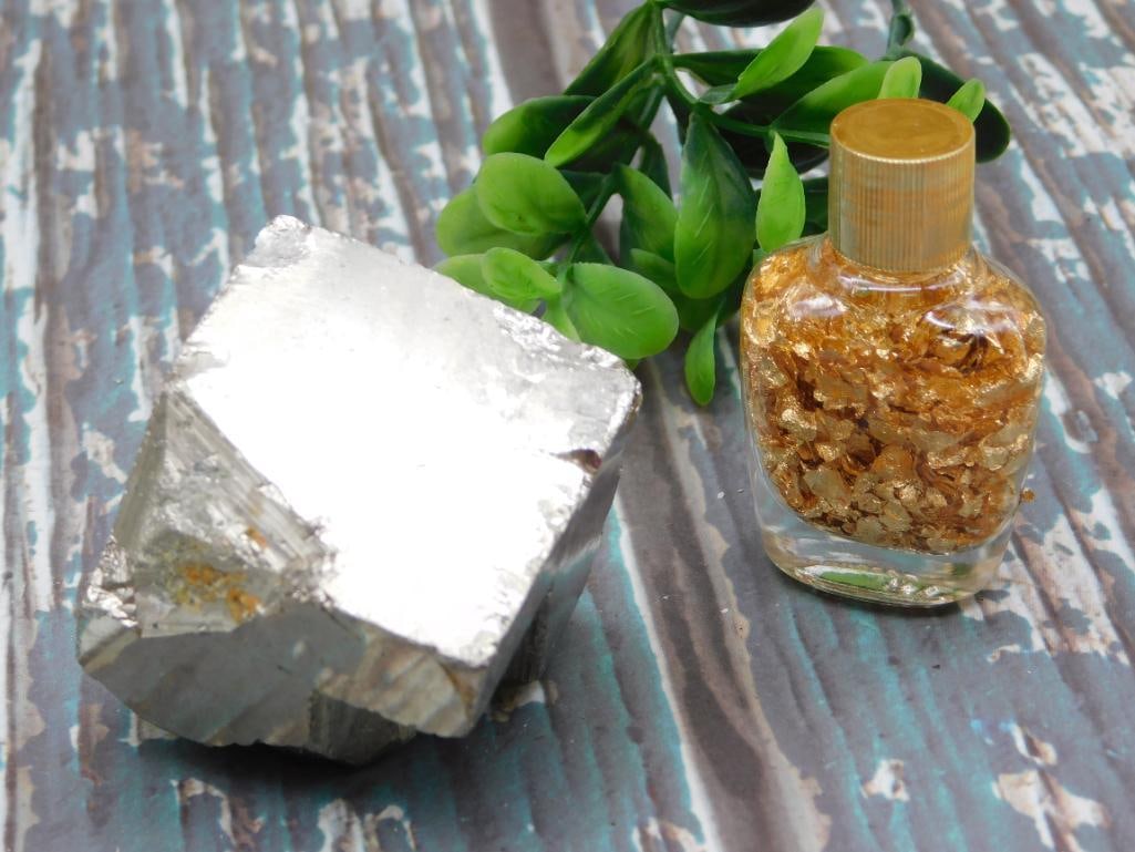 MIXED LOT ROCK STONE LAPIDARY SPECIMEN: MIXED LOT ROCK STONE LAPIDARY SPECIMEN