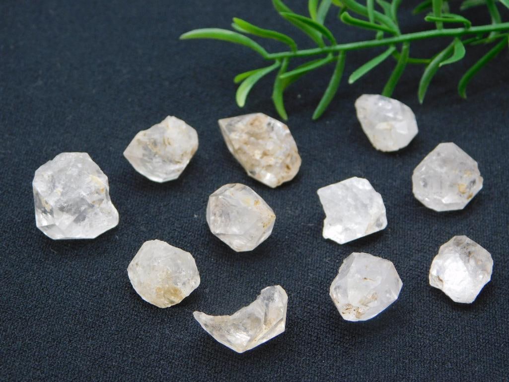 HERKIMER DIAMONDS ROCK STONE LAPIDARY SPECIMEN: HERKIMER DIAMONDS ROCK STONE LAPIDARY SPECIMEN