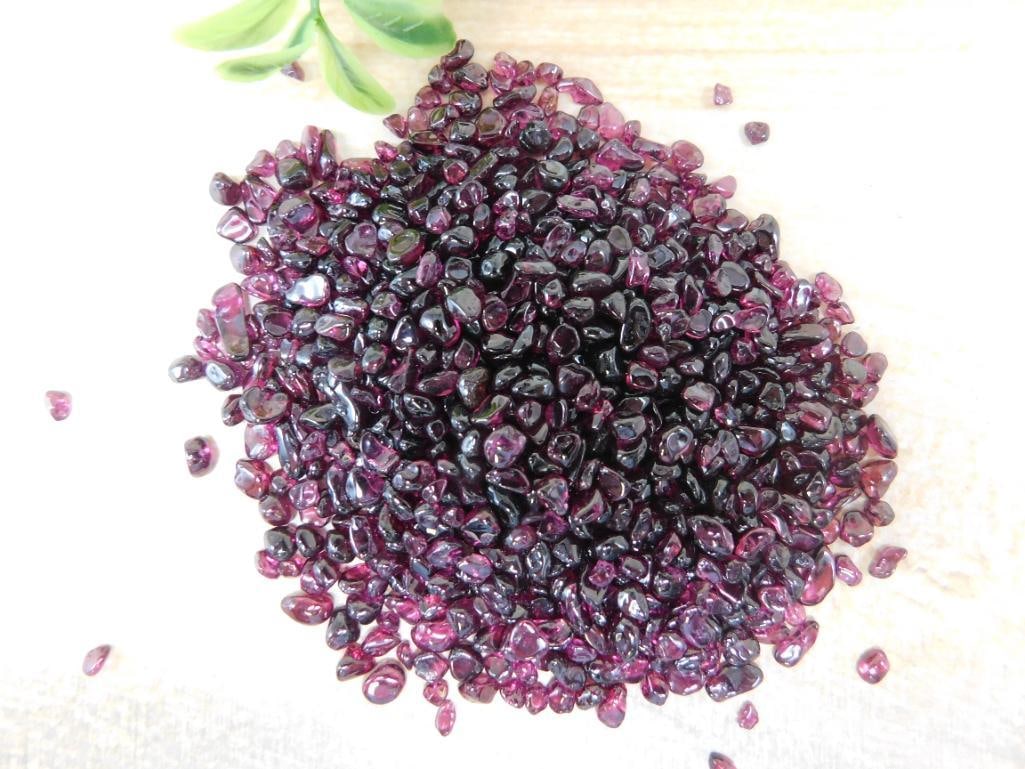 GARNET ROCK STONE LAPIDARY SPECIMEN - 2