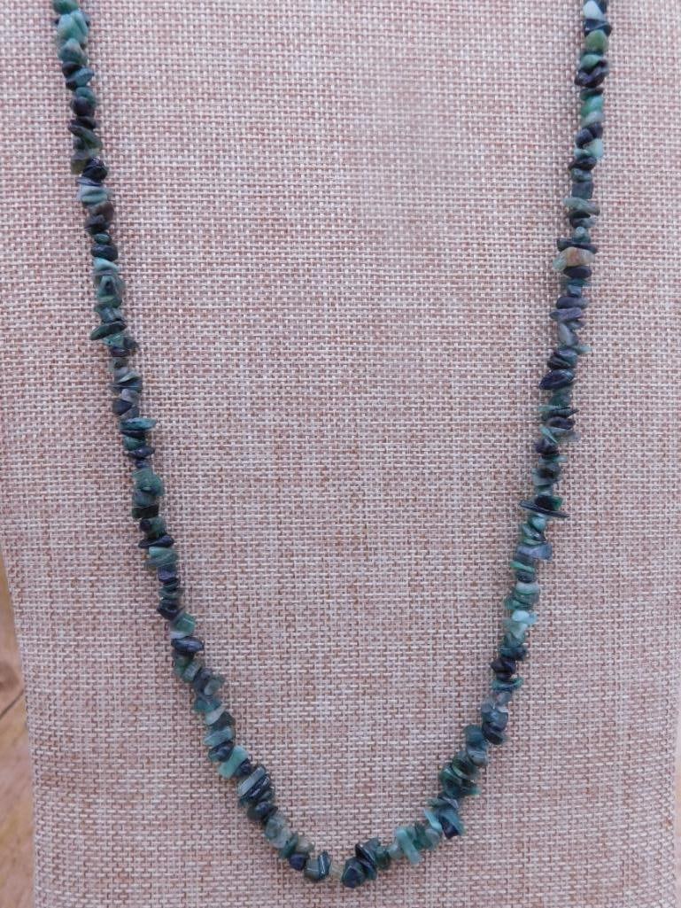 GENUINE STONE NECKLACE ROCK STONE LAPIDARY SPECIMEN: GENUINE STONE NECKLACE ROCK STONE LAPIDARY SPECIMEN