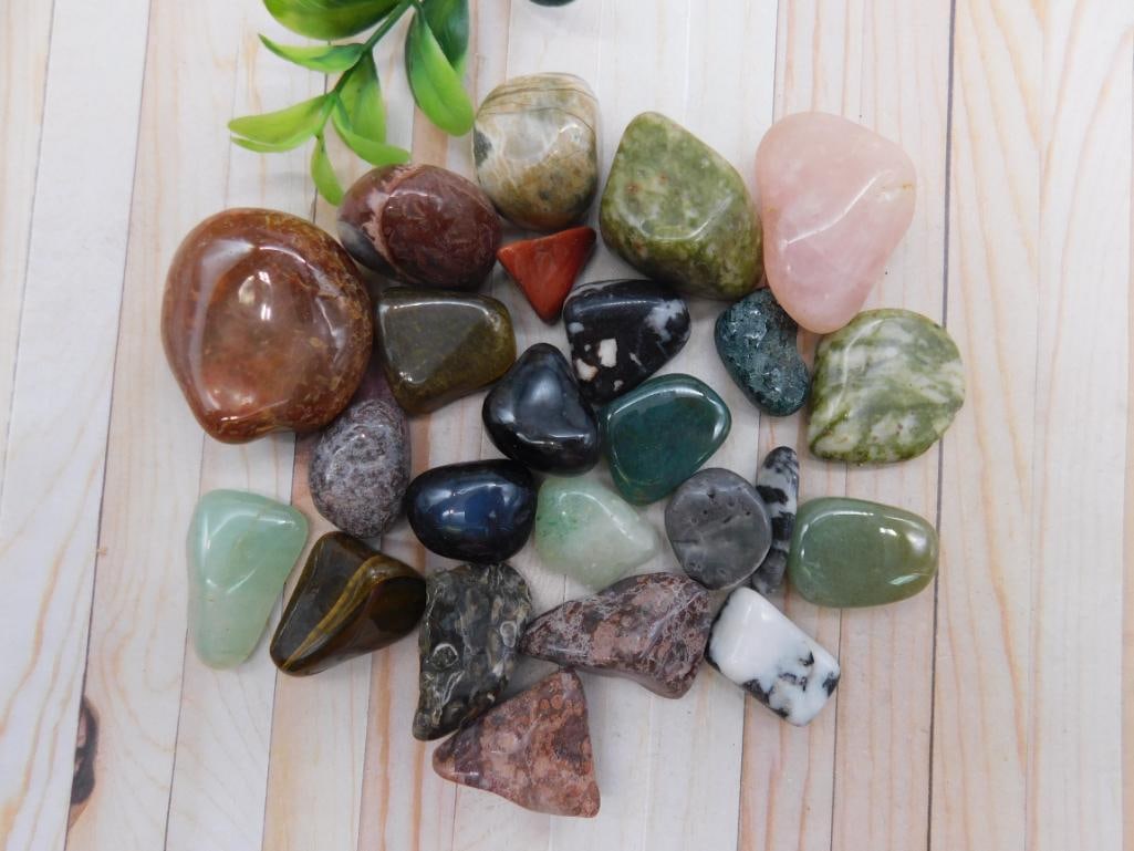 MIXED LOT ROCK STONE LAPIDARY SPECIMEN: MIXED LOT ROCK STONE LAPIDARY SPECIMEN