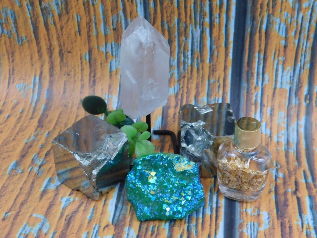 MIXED LOT ROCK STONE LAPIDARY SPECIMEN: MIXED LOT ROCK STONE LAPIDARY SPECIMEN