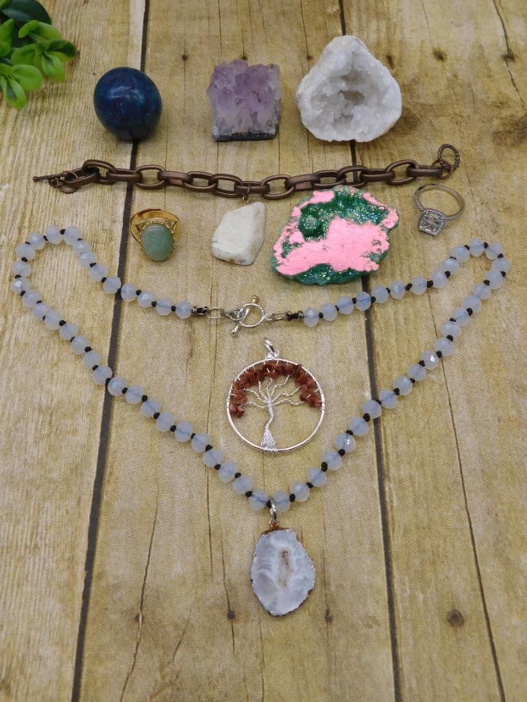 MIXED JEWELRY LOT ROCK STONE LAPIDARY SPECIMEN: MIXED JEWELRY LOT ROCK STONE LAPIDARY SPECIMEN