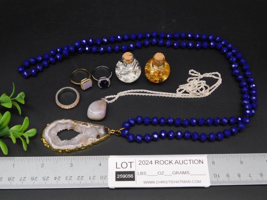 MIXED JEWELRY LOT - 3