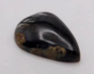 SERAPHINITE GOLDEN CABOCHON ROCK STONE LAPIDARY SPECIMEN: SERAPHINITE GOLDEN CABOCHON ROCK STONE LAPIDARY SPECIMEN