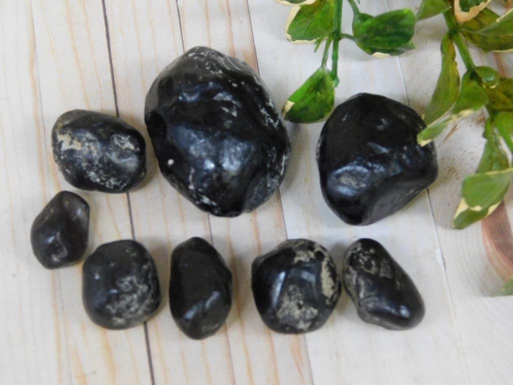 APACHE TEARS ROCK STONE LAPIDARY SPECIMEN: APACHE TEARS ROCK STONE LAPIDARY SPECIMEN