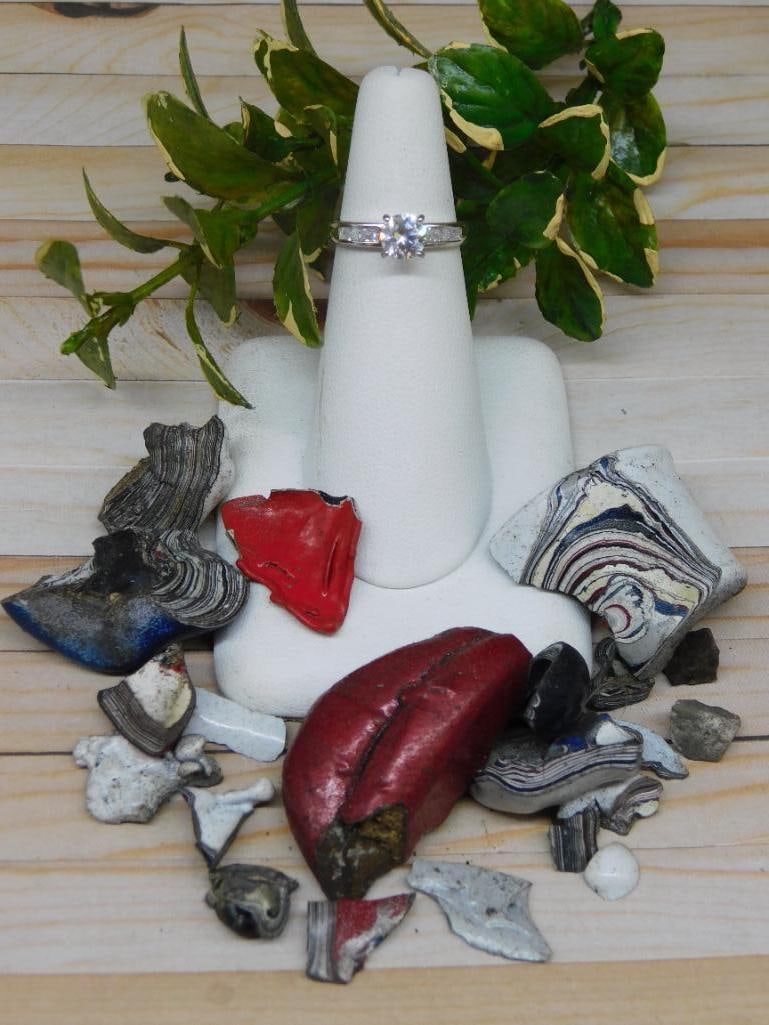 MIXED LOT ROCK STONE LAPIDARY SPECIMEN: MIXED LOT ROCK STONE LAPIDARY SPECIMEN