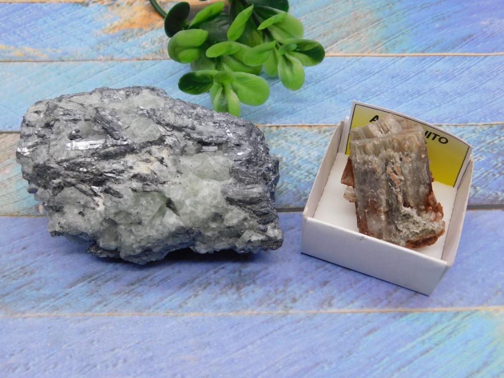 MIXED LOT ROCK STONE LAPIDARY SPECIMEN: MIXED LOT ROCK STONE LAPIDARY SPECIMEN