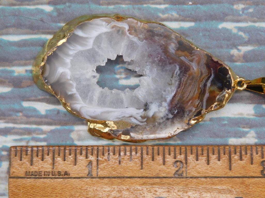 GEODE SLICE PENDANT ON SPARKLE BEAD NECKLACE - 3