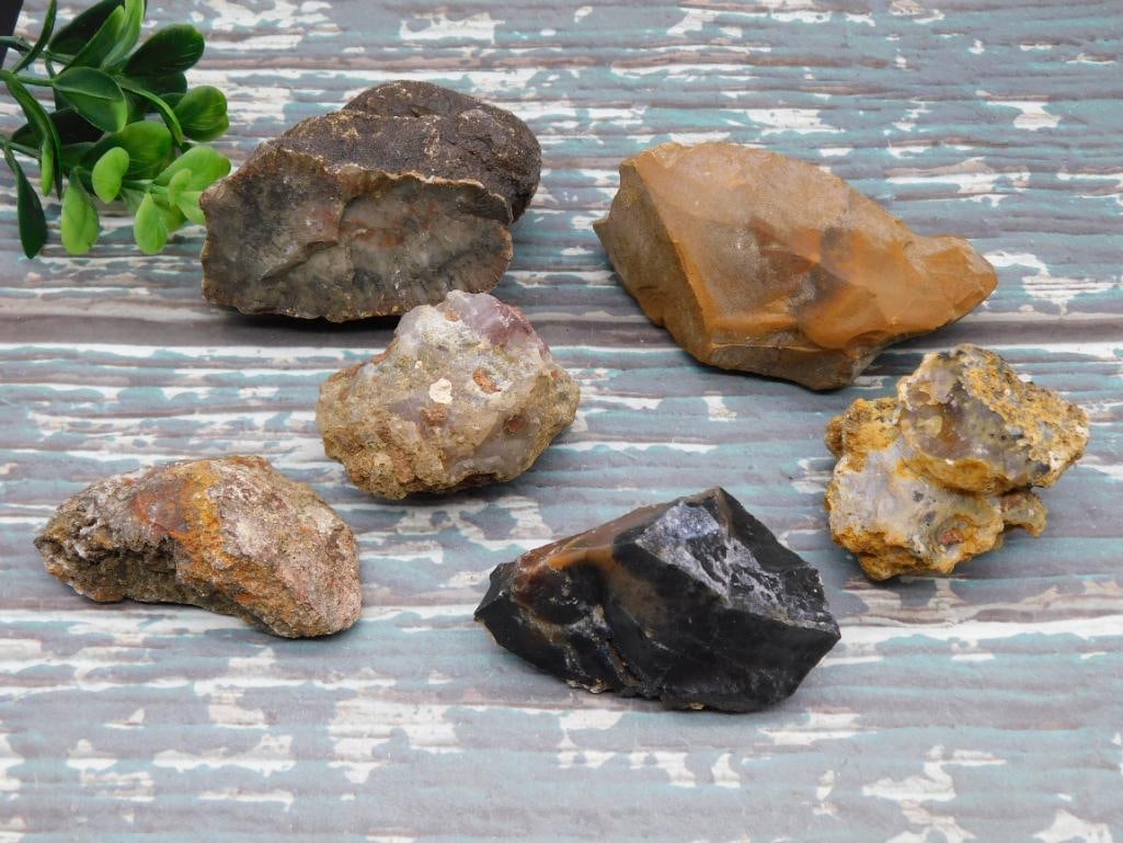 MIXED ROUGH LOT ROCK STONE LAPIDARY SPECIMEN: MIXED ROUGH LOT ROCK STONE LAPIDARY SPECIMEN