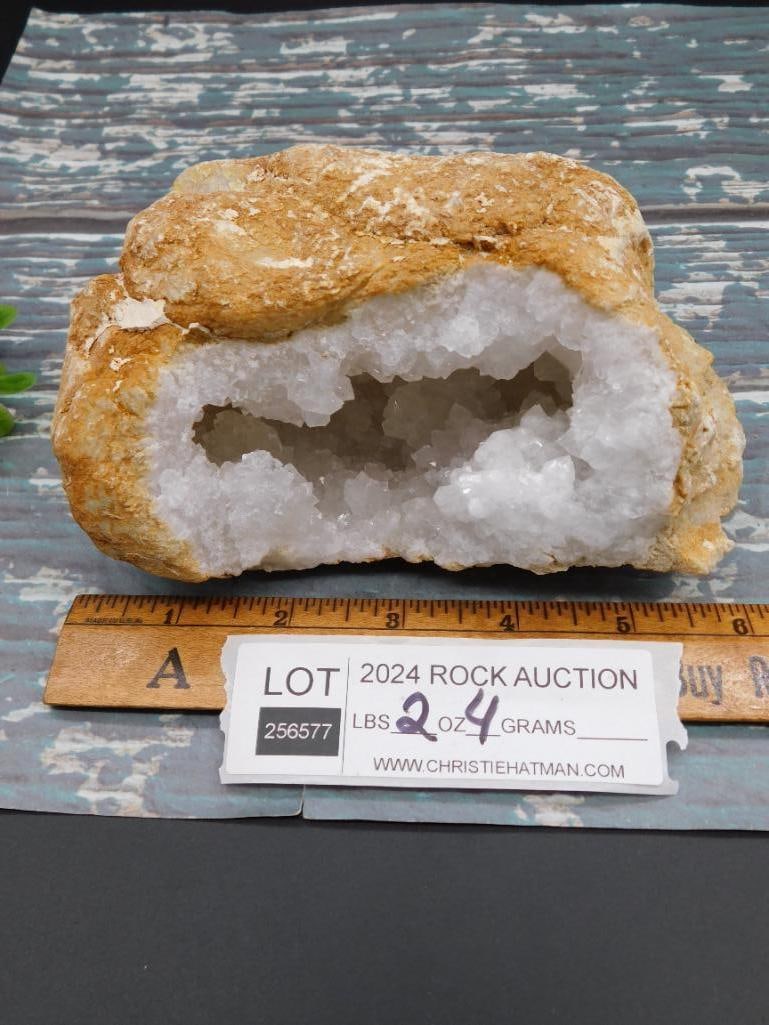 GEODE ROCK STONE LAPIDARY SPECIMEN - 2