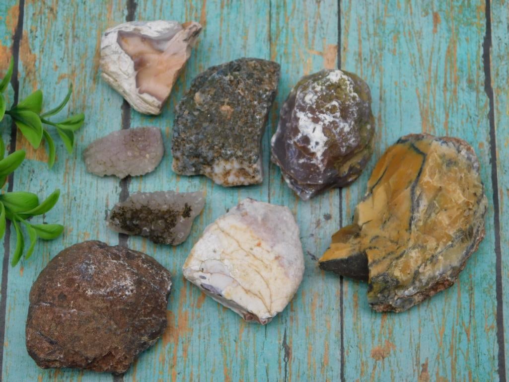 MIXED ROUGH ROCK STONE LAPIDARY SPECIMEN: MIXED ROUGH ROCK STONE LAPIDARY SPECIMEN