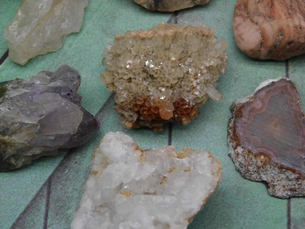 MIXED ROUGH ROCK STONE LAPIDARY SPECIMEN - 2