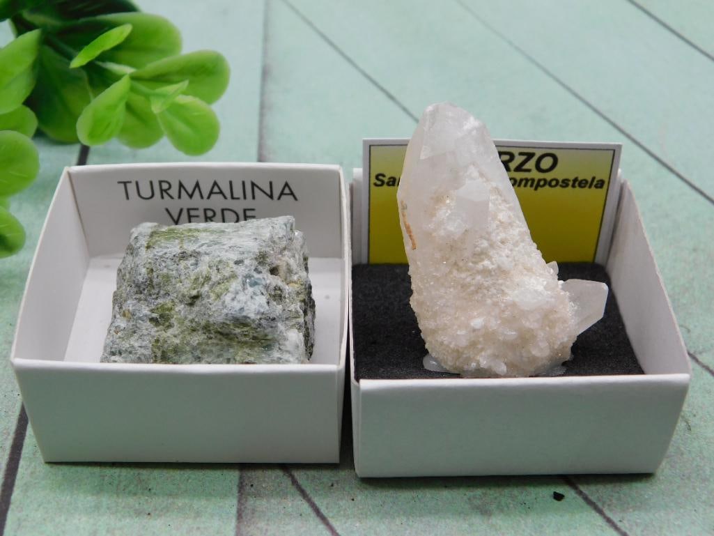 MIXED LOT ROCK STONE LAPIDARY SPECIMEN: MIXED LOT ROCK STONE LAPIDARY SPECIMEN