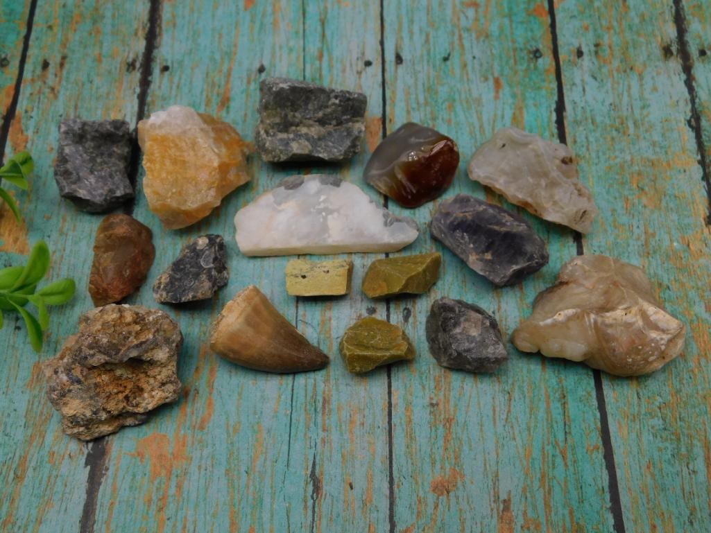 MIXED LOT ROCK STONE LAPIDARY SPECIMEN: MIXED LOT ROCK STONE LAPIDARY SPECIMEN