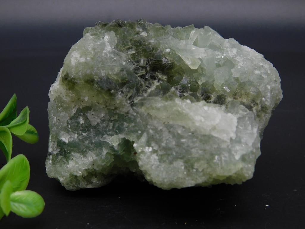 PHRENITE ROCK STONE LAPIDARY SPECIMEN: PHRENITE ROCK STONE LAPIDARY SPECIMEN