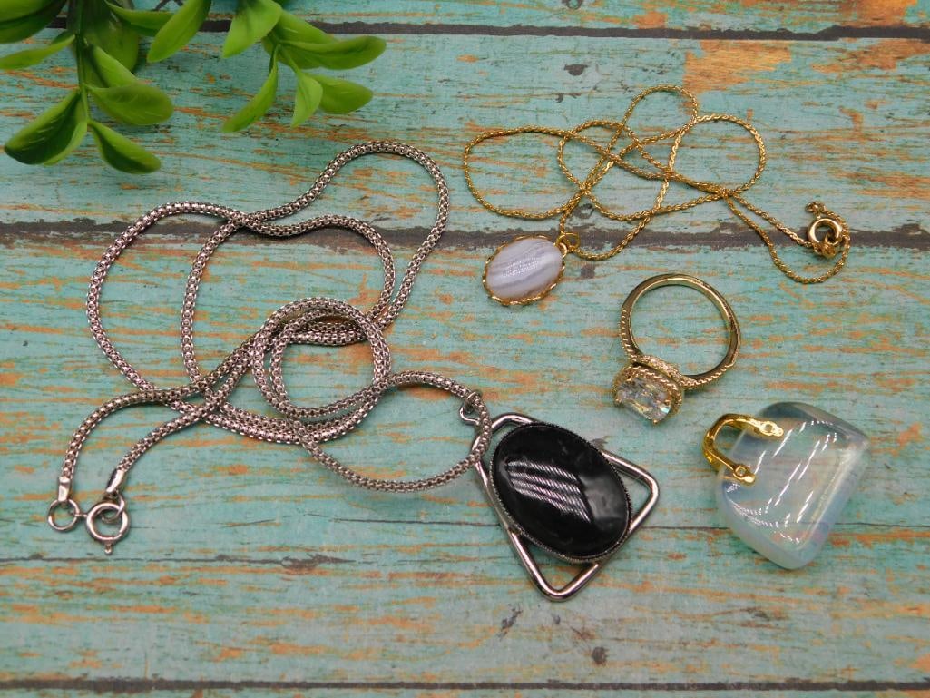 MIXED JEWELRY LOT ROCK STONE LAPIDARY SPECIMEN: MIXED JEWELRY LOT ROCK STONE LAPIDARY SPECIMEN