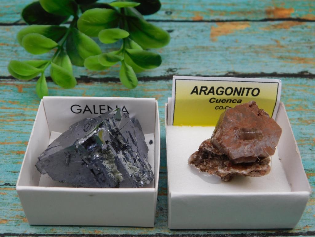 MIXED ROUGH LOT ROCK STONE LAPIDARY SPECIMEN: MIXED ROUGH LOT ROCK STONE LAPIDARY SPECIMEN