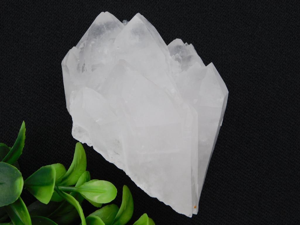 QUARTZ ROCK STONE LAPIDARY SPECIMEN - 2