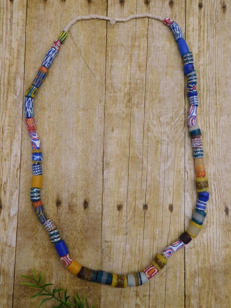 AFRICAN TRADE BEADS ROCK STONE LAPIDARY SPECIMEN: AFRICAN TRADE BEADS ROCK STONE LAPIDARY SPECIMEN