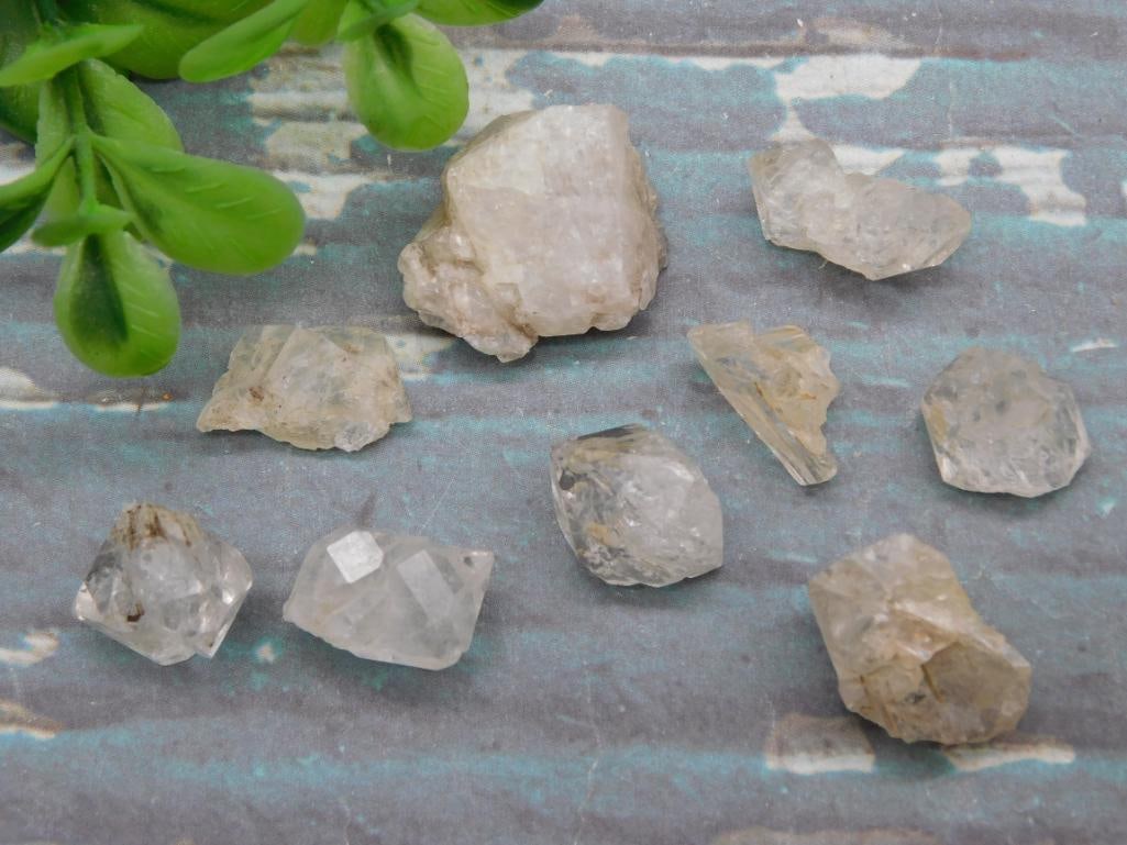 HERKIMER DIAMONDS ROCK STONE LAPIDARY SPECIMEN: HERKIMER DIAMONDS ROCK STONE LAPIDARY SPECIMEN