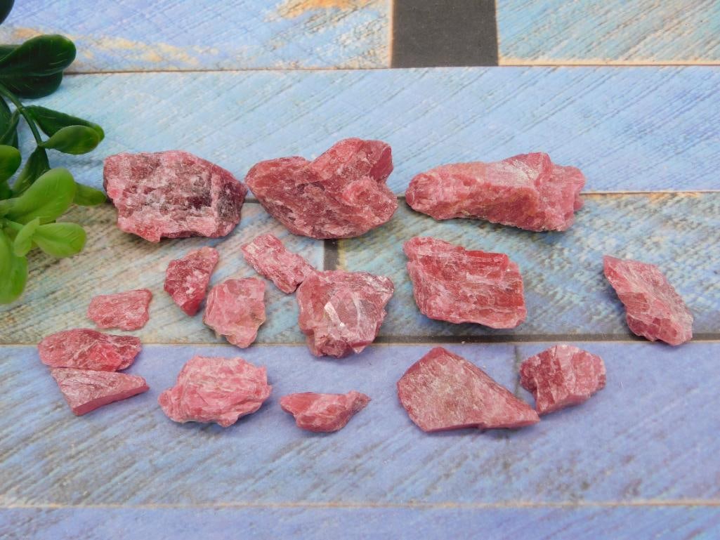 GEM RHODONITE ROCK STONE LAPIDARY SPECIMEN: GEM RHODONITE ROCK STONE LAPIDARY SPECIMEN