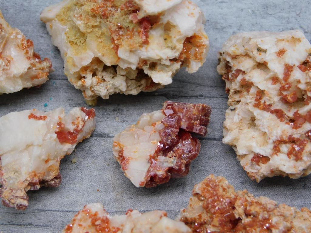 VANADINITE ROCK STONE LAPIDARY SPECIMEN - 2