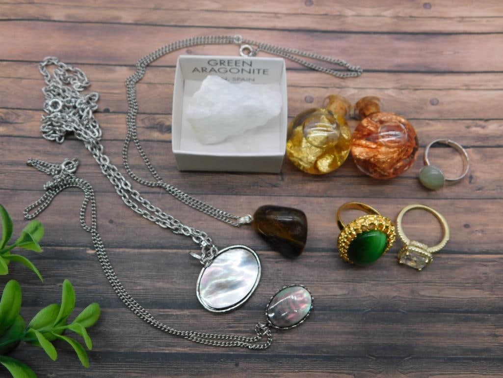 MIXED JEWELRY LOT ROCK STONE LAPIDARY SPECIMEN: MIXED JEWELRY LOT ROCK STONE LAPIDARY SPECIMEN