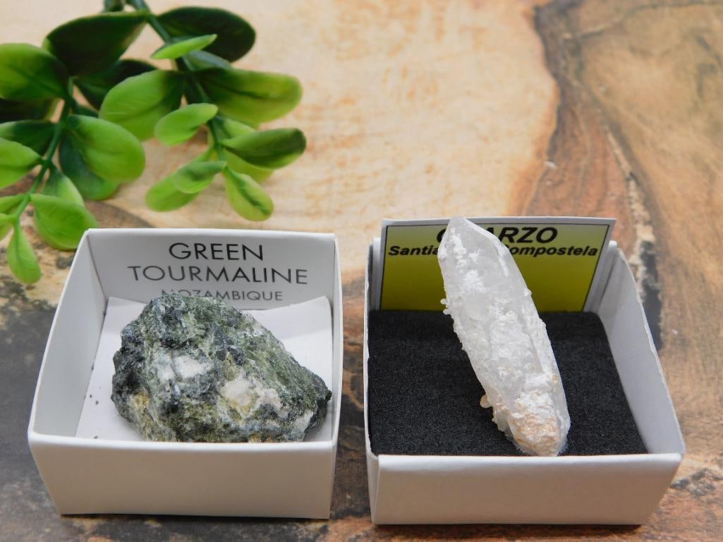 MIXED LOT ROCK STONE LAPIDARY SPECIMEN: MIXED LOT ROCK STONE LAPIDARY SPECIMEN