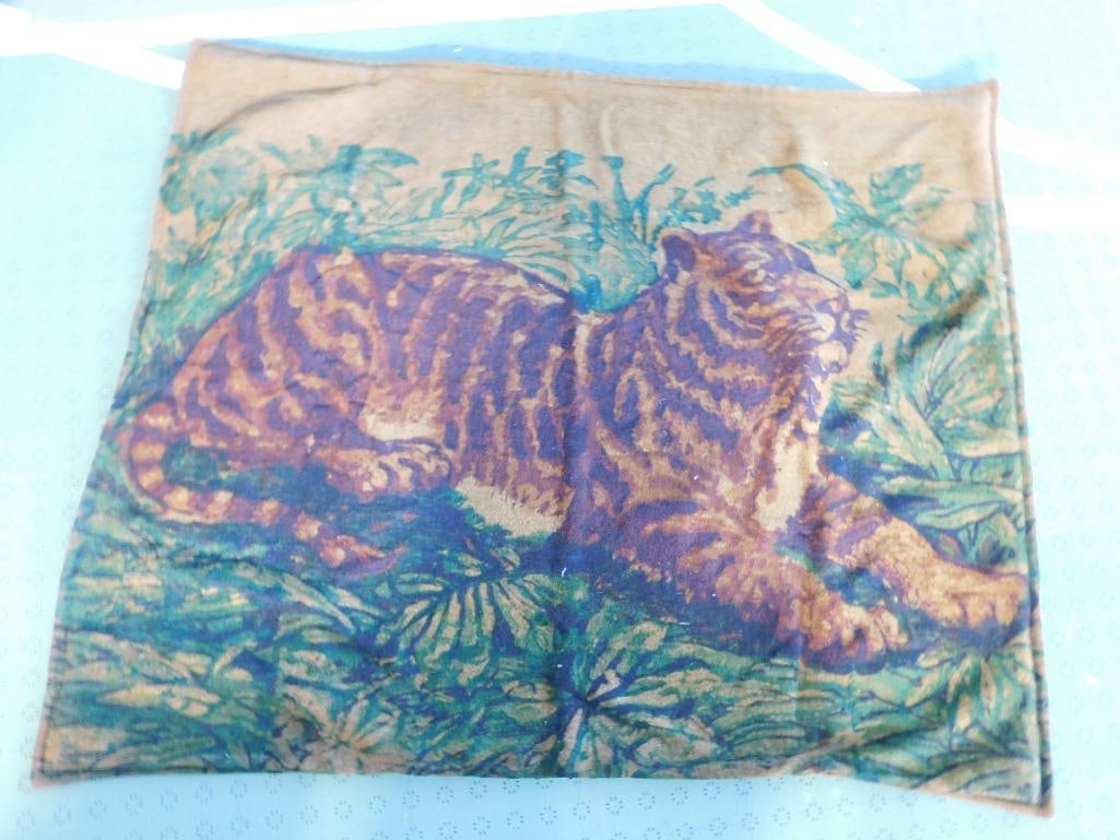 RARE EARLY CHASE BUGGY BLANKET WITH TIGER ANTIQUE VINTAGE: RARE EARLY CHASE BUGGY BLANKET WITH TIGER ANTIQUE VINTAGE