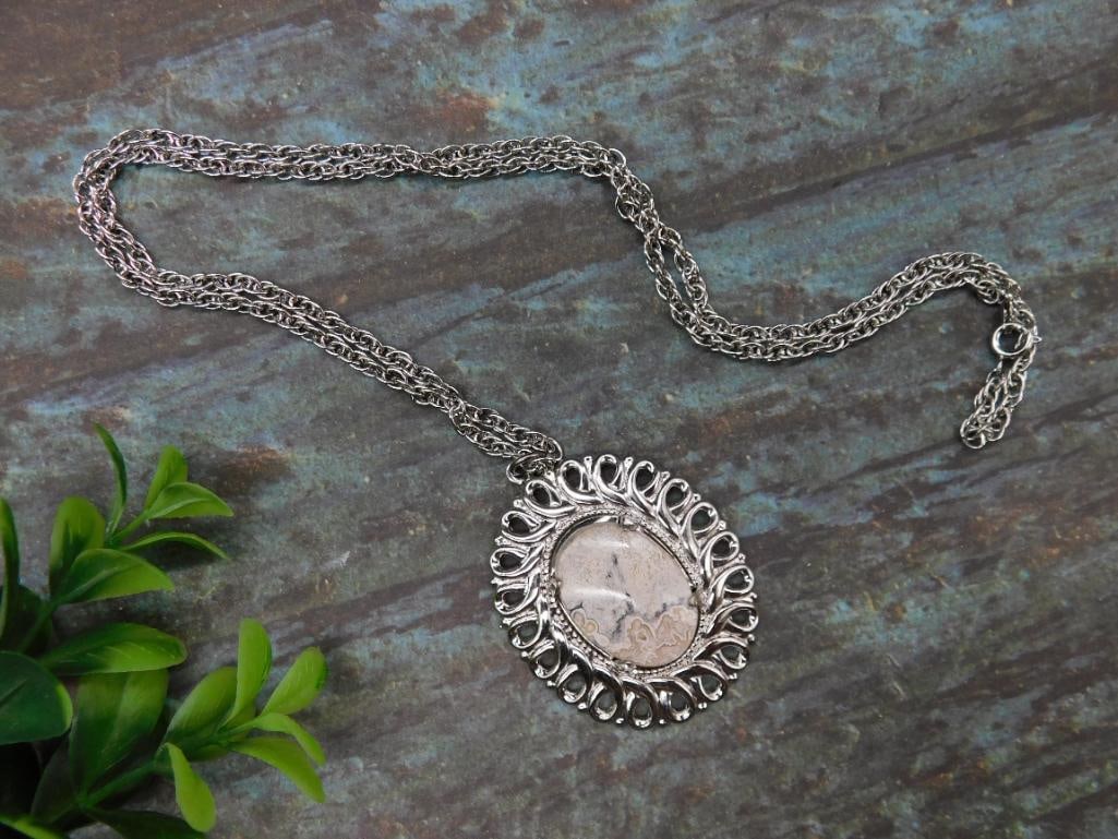 CRAZY LACE PENDANT ON CHAIN NECKLACE (1 of 3)