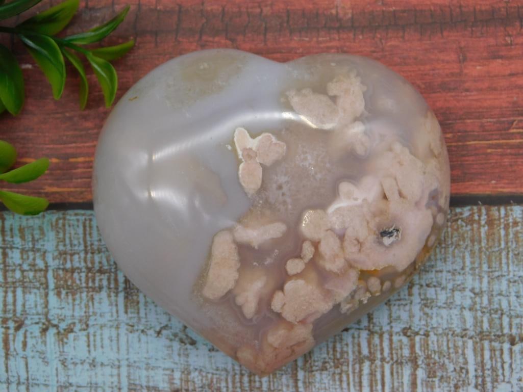 HATMANS FLOWER PETAL AGATE ROCK STONE LAPIDARY SPECIMEN: HATMANS FLOWER PETAL AGATE ROCK STONE LAPIDARY SPECIMEN