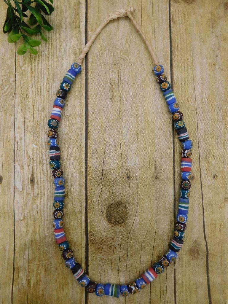 AFRICAN TRADE BEADS ROCK STONE LAPIDARY SPECIMEN: AFRICAN TRADE BEADS ROCK STONE LAPIDARY SPECIMEN