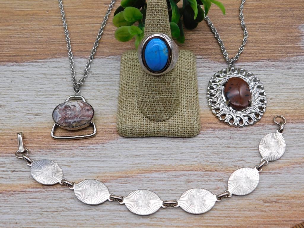 MIXED JEWELRY LOT ROCK STONE LAPIDARY SPECIMEN: MIXED JEWELRY LOT ROCK STONE LAPIDARY SPECIMEN